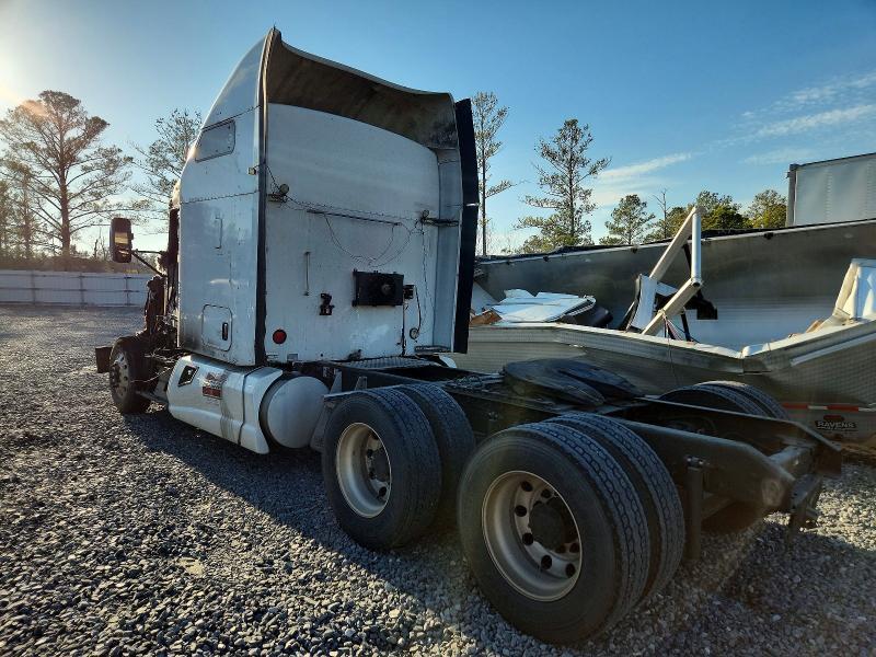 2013 Kenworth T660 Semi Truck