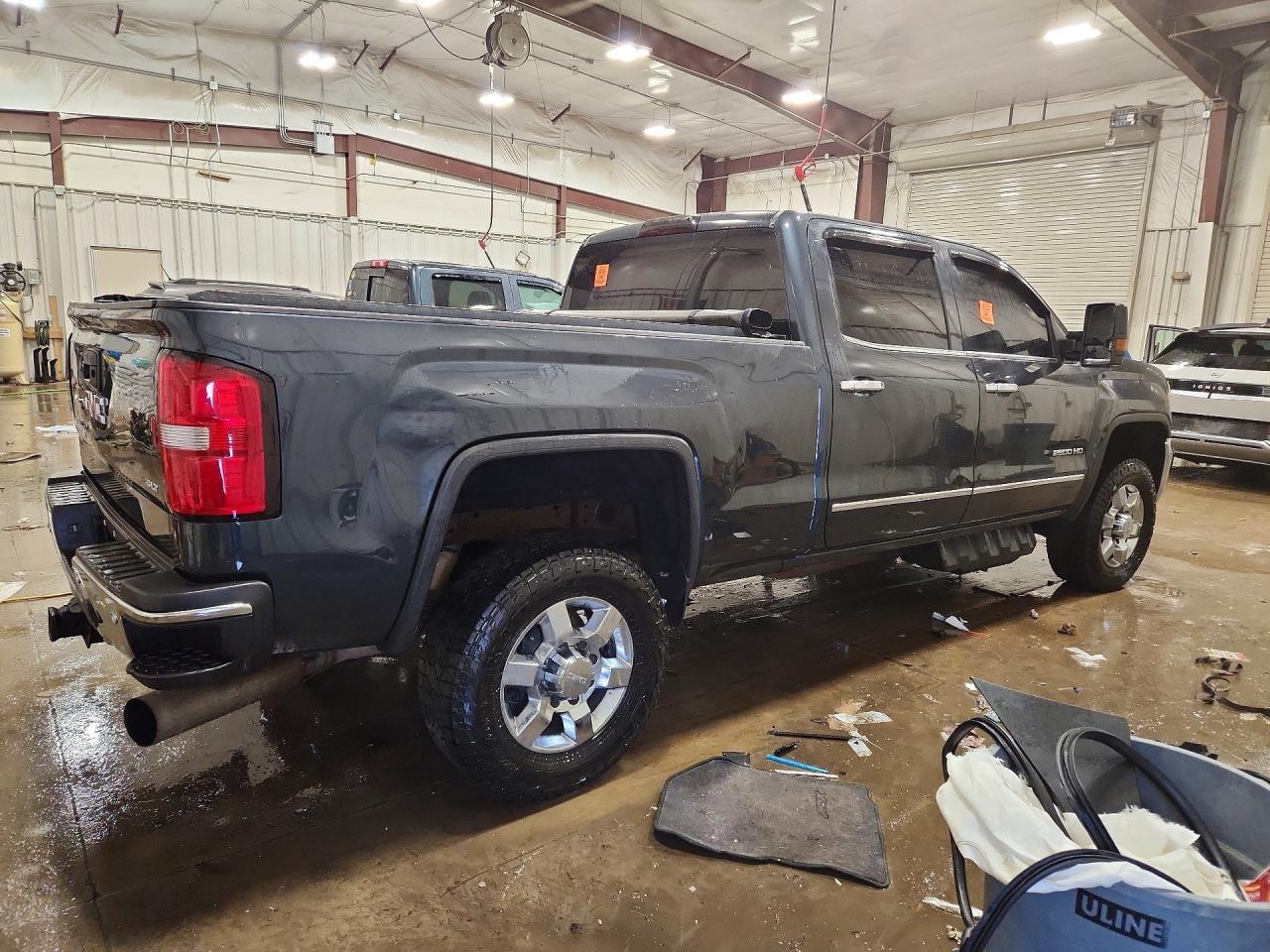 2017 GMC Sierra K2500 SLT