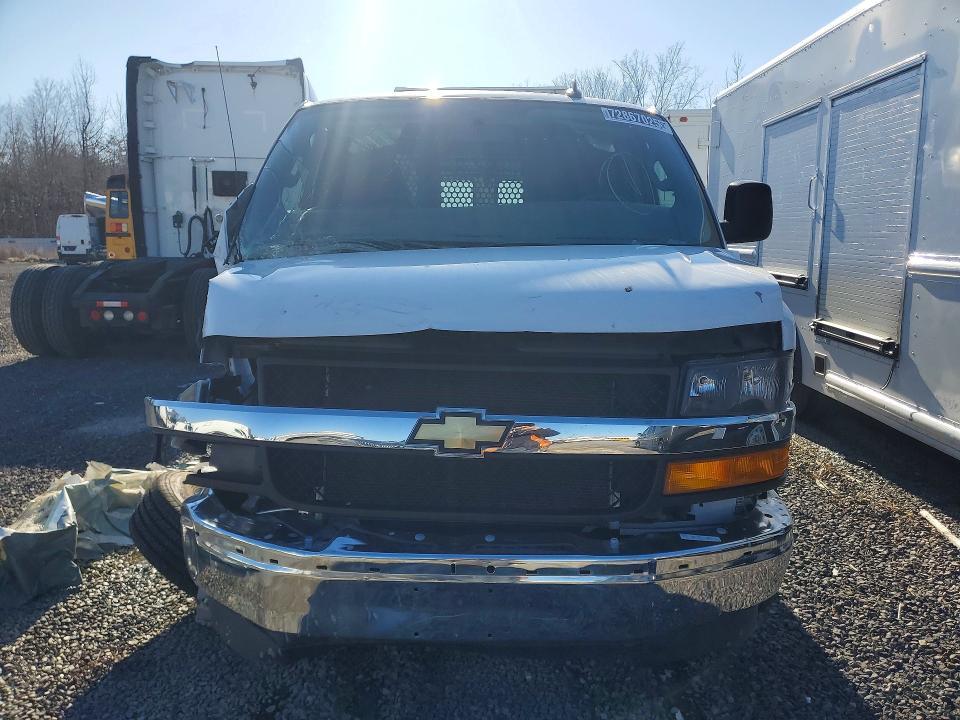 2025 Chevrolet Express G2500