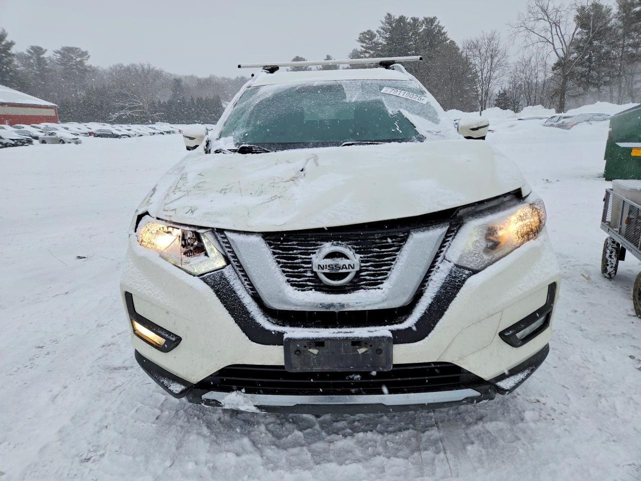 2017 Nissan Rogue sv