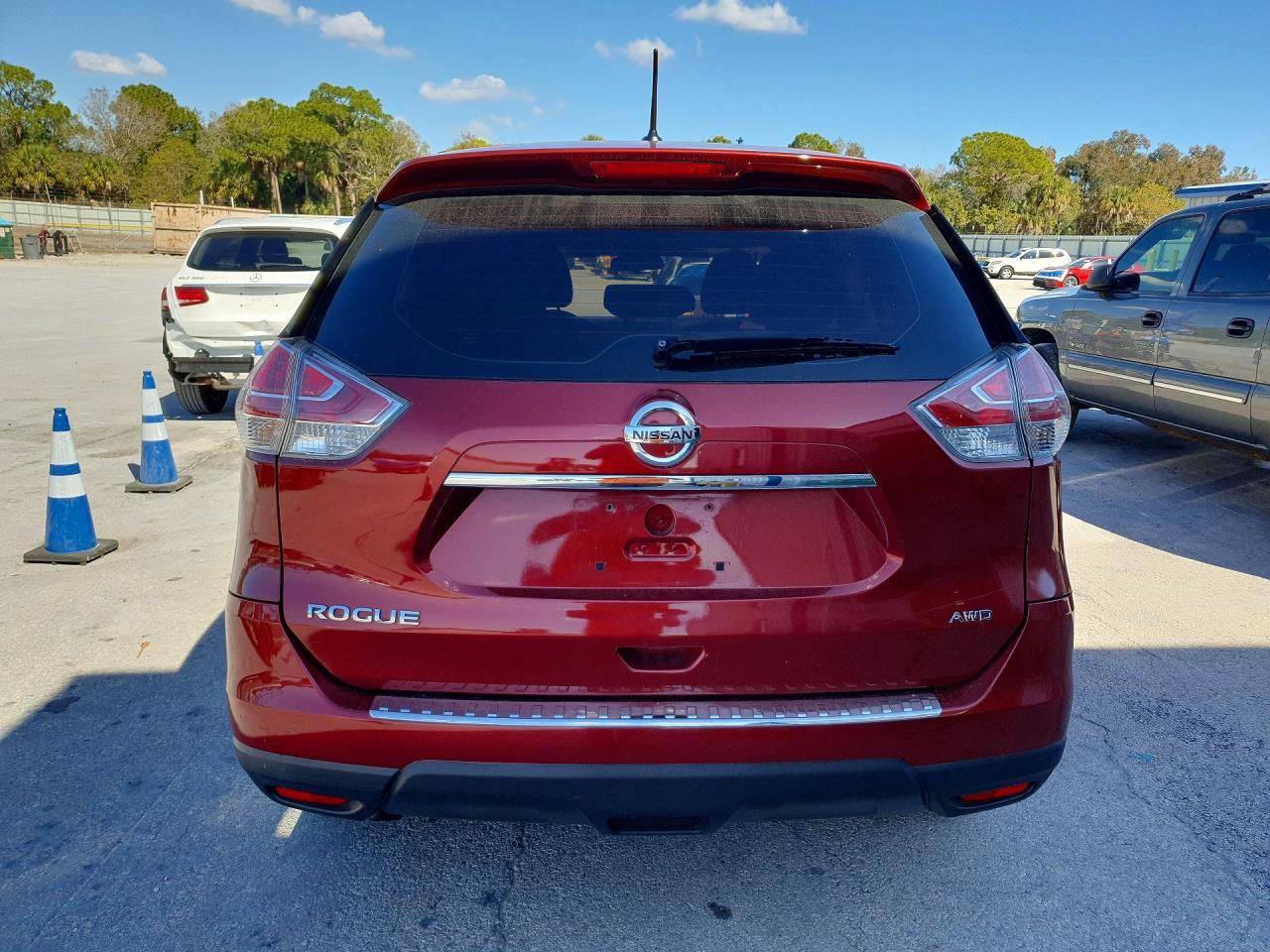 2015 Nissan Rogue s
