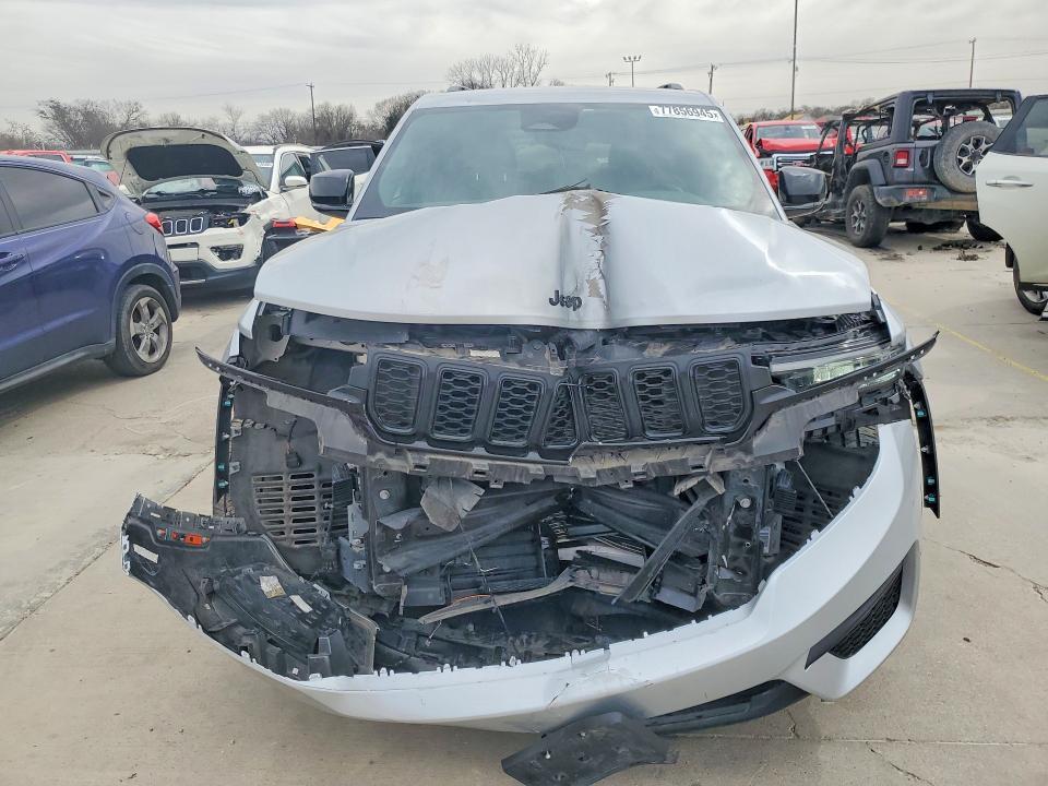 2024 Jeep Grand Cherokee Laredo
