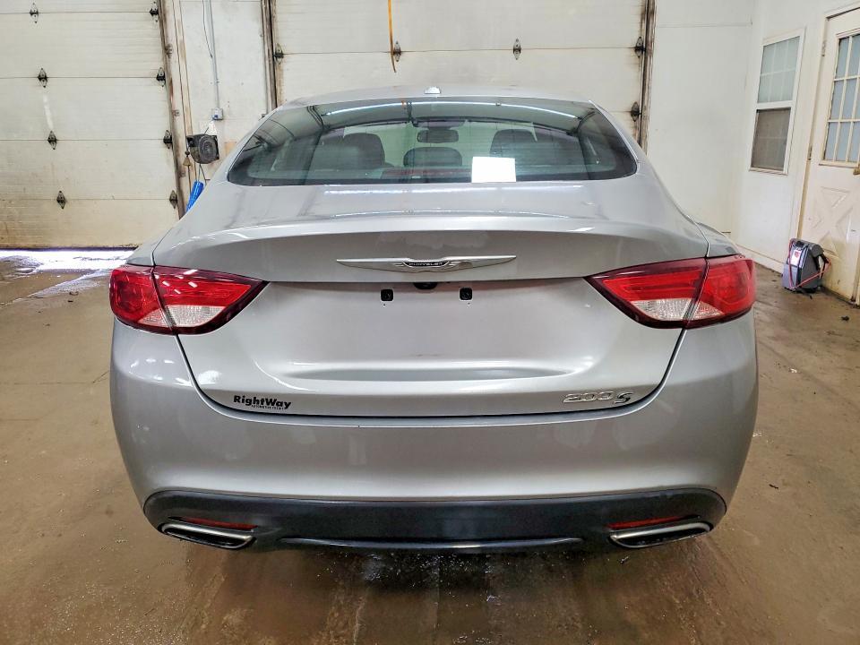 2015 Chrysler 200 s