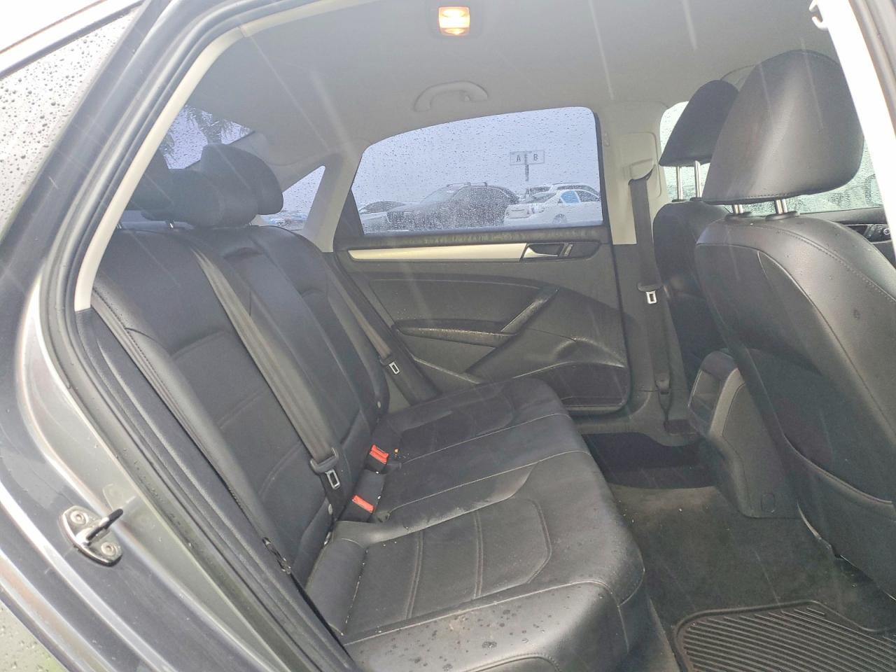 2012 Volkswagen Passat se