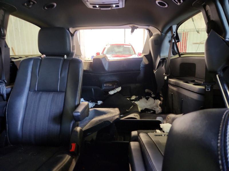 2014 Chrysler Town & Country s