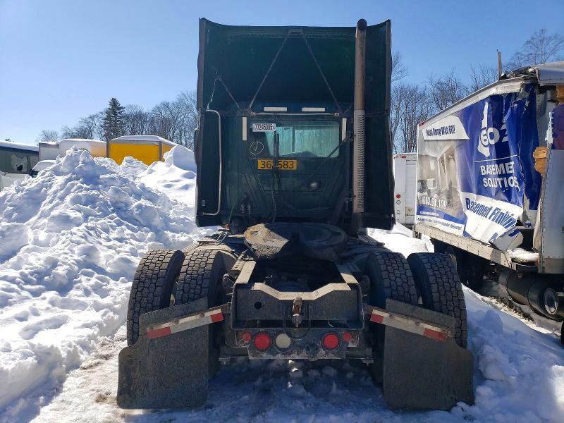 2017 Mack CXU613 Semi Truck