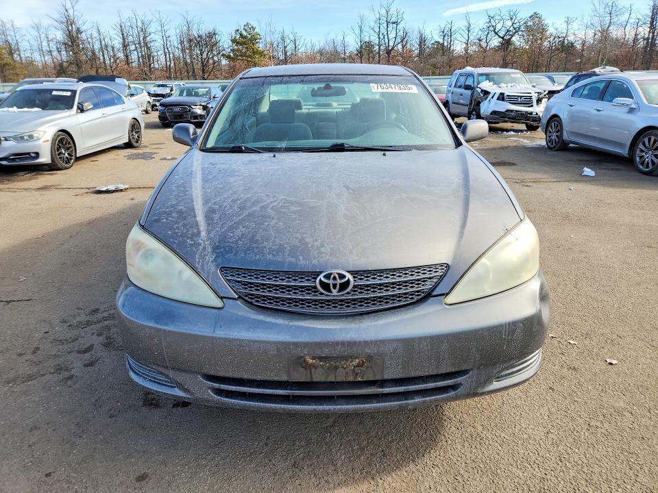 2003 Toyota Camry le
