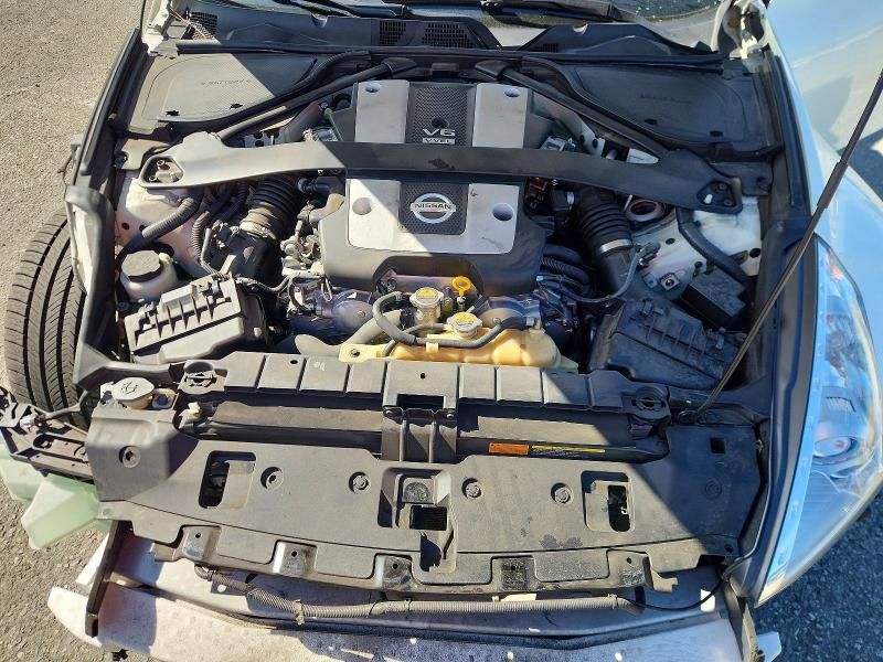 2014 Nissan 370z Base