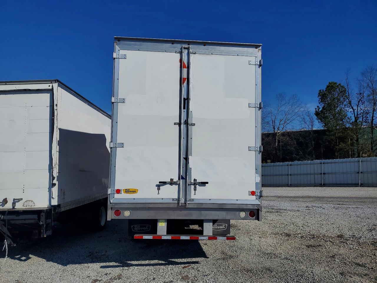 2021 Kenworth 548CH BOX Truck