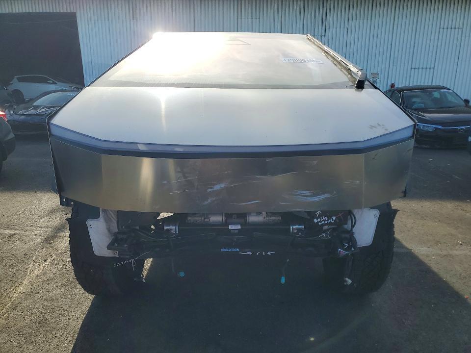 2025 Tesla Cybertruck