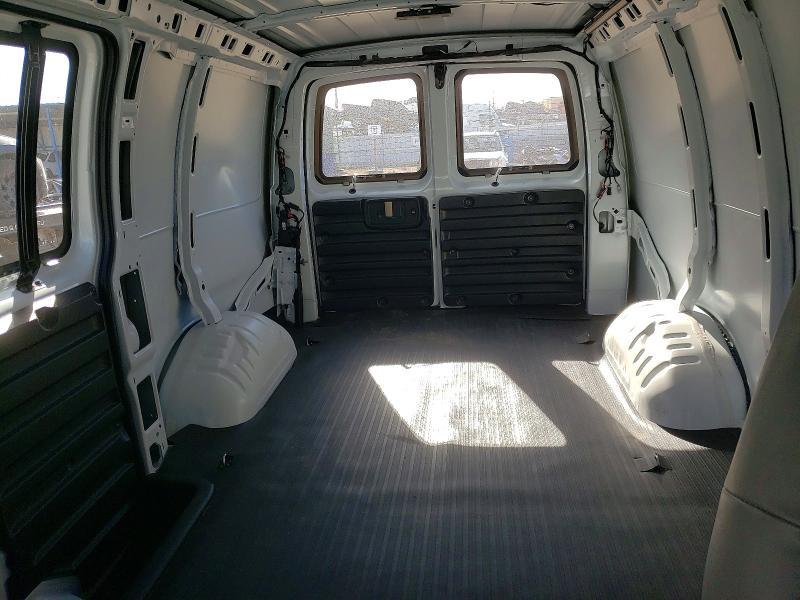 2025 Chevrolet Express G2500