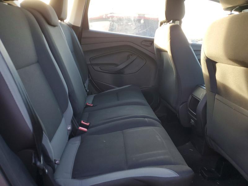 2016 Ford Escape s