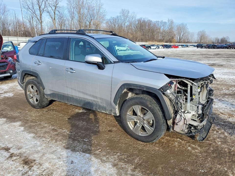 2024 Toyota Rav4 xle
