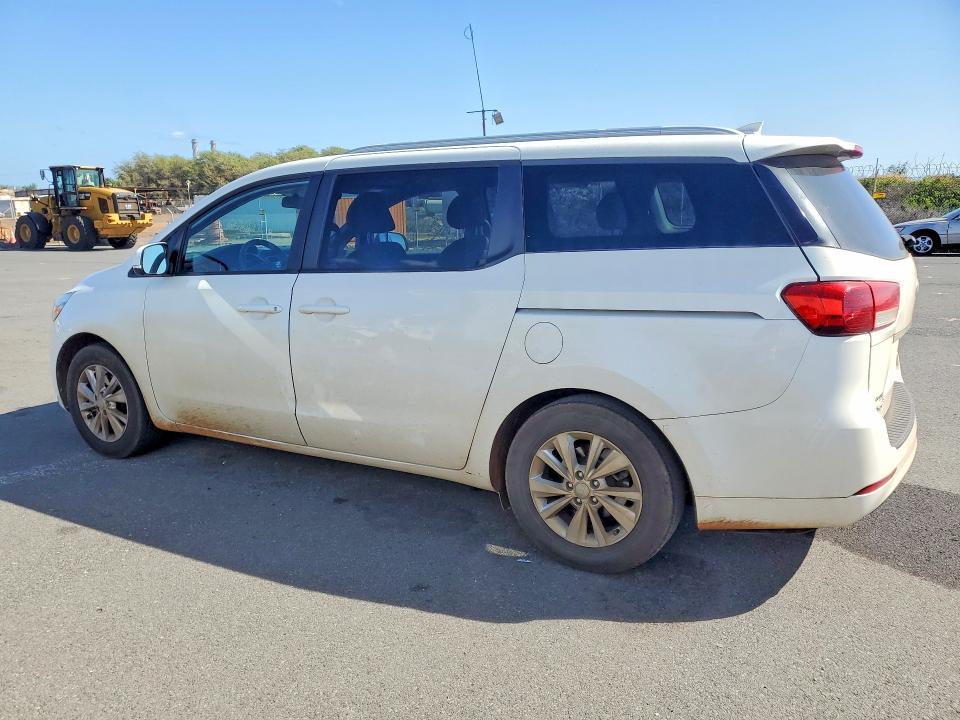 2015 KIA Sedona lx