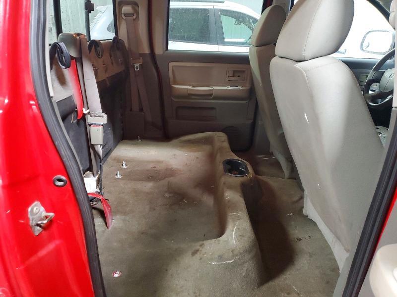 2005 Dodge Dakota Quad slt