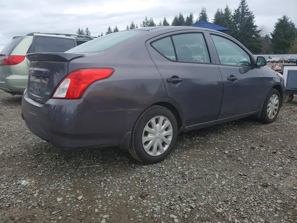 2015 Nissan Versa s