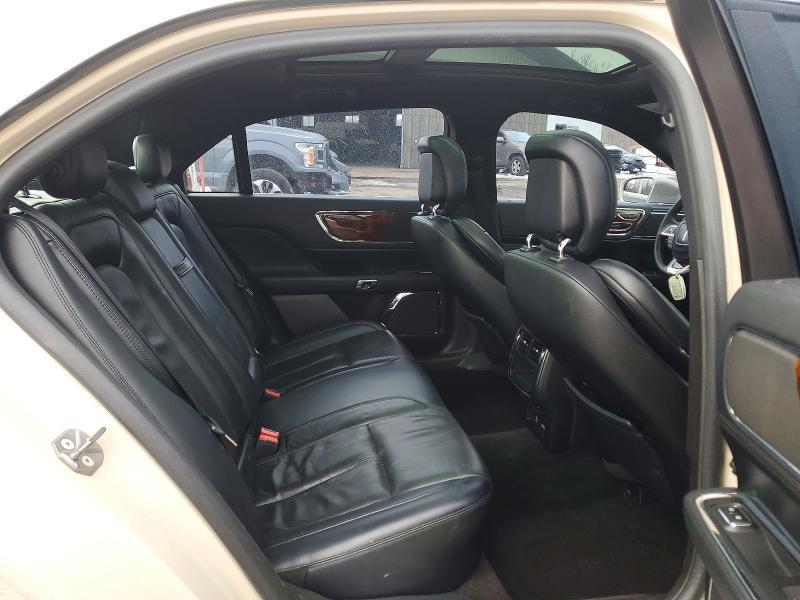 2018 Lincoln Continental Select
