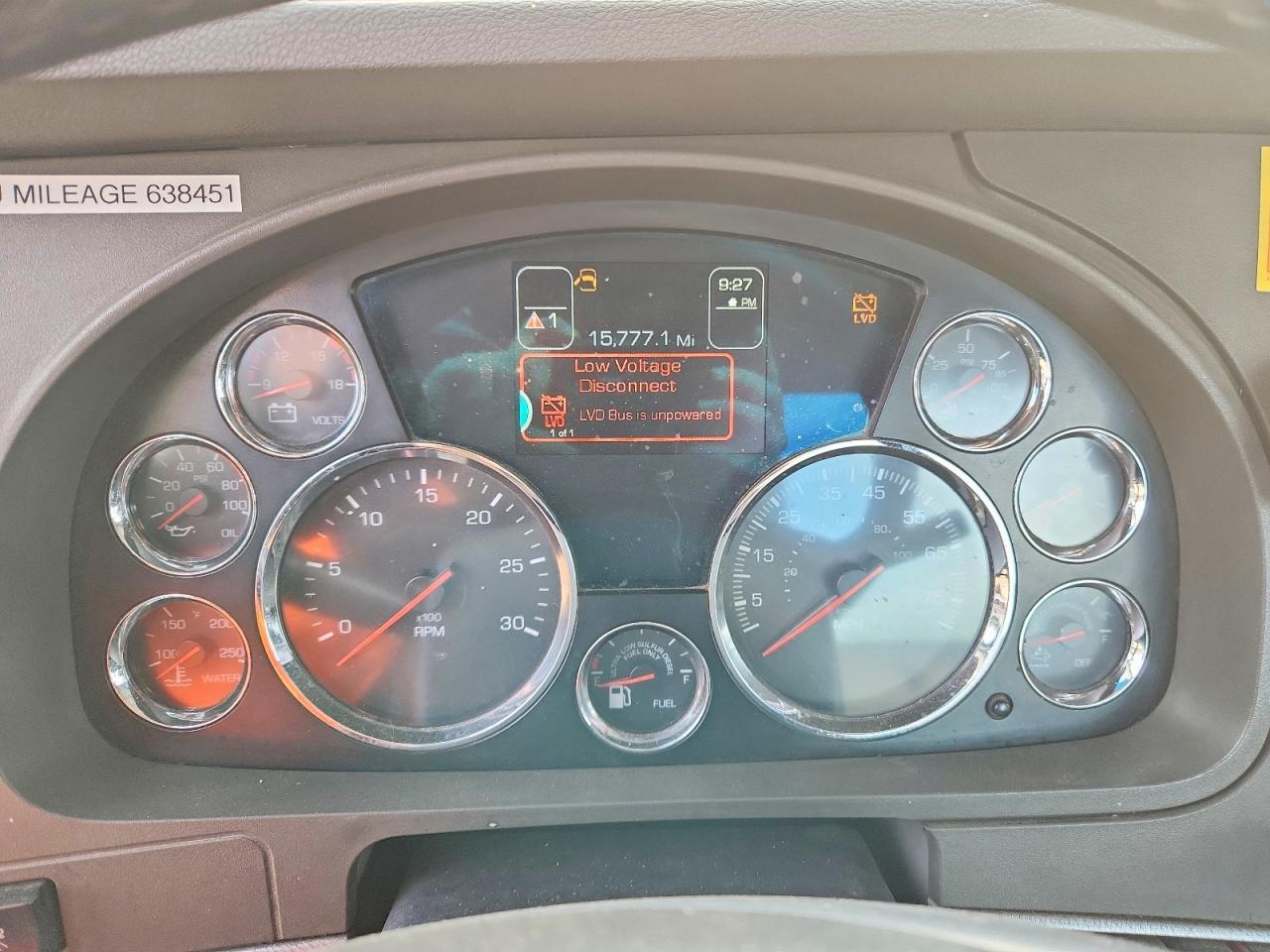 2016 Kenworth T680 Semi Truck