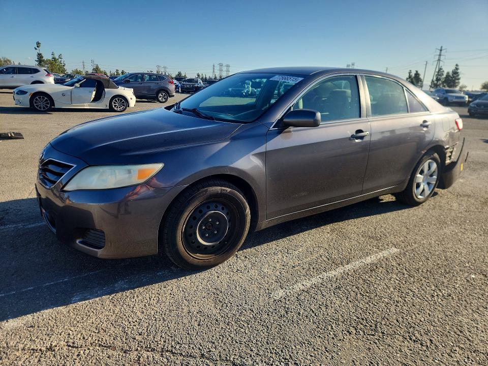 2011 Toyota Camry le