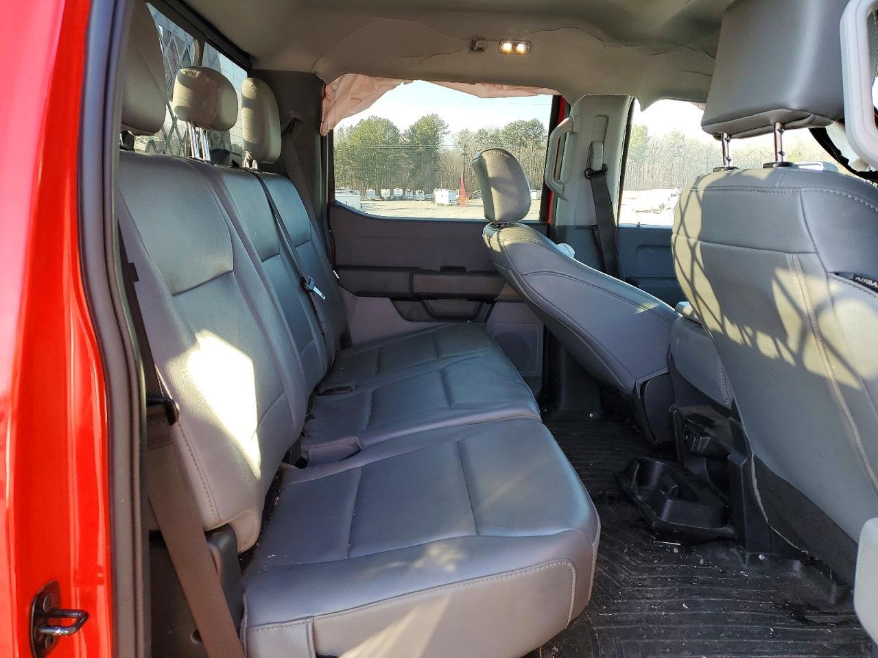 2024 Ford F550 Super Duty Flatbed Truck