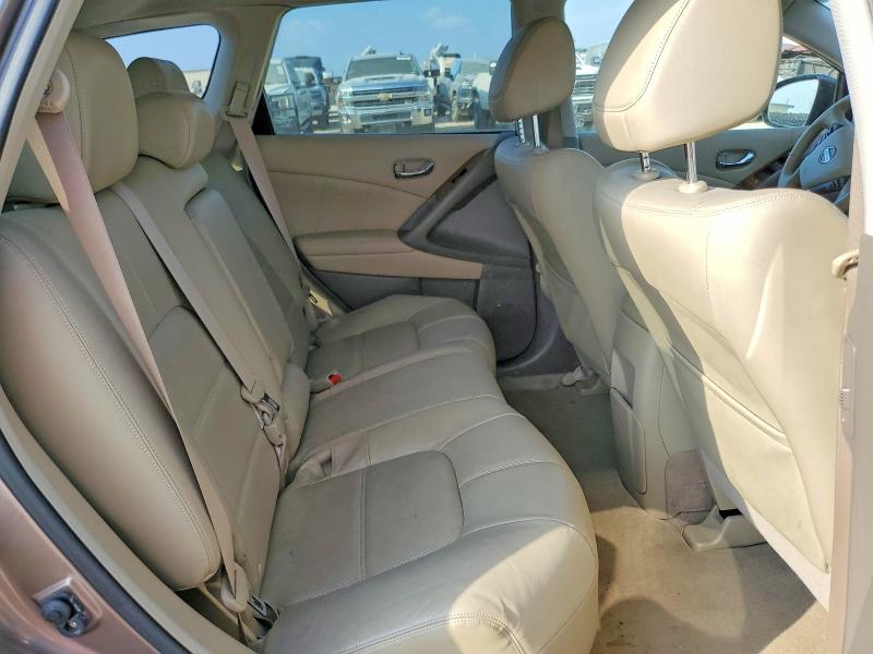 2012 Nissan Murano s