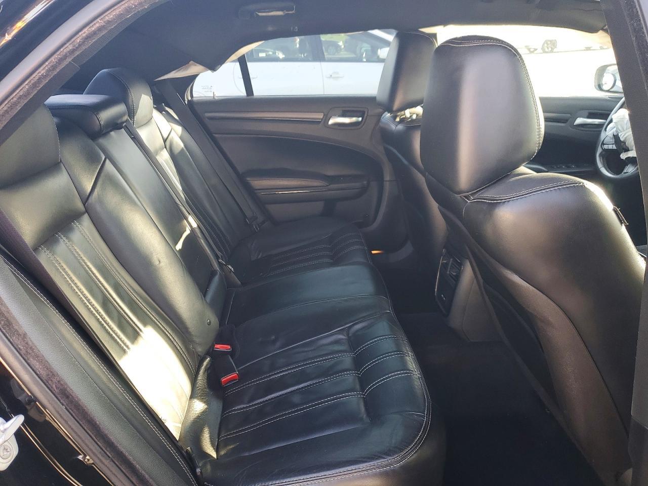 2015 Chrysler 300 s