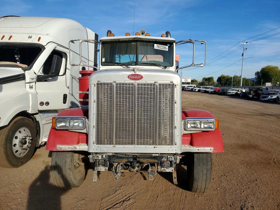 2005 Peterbilt 378