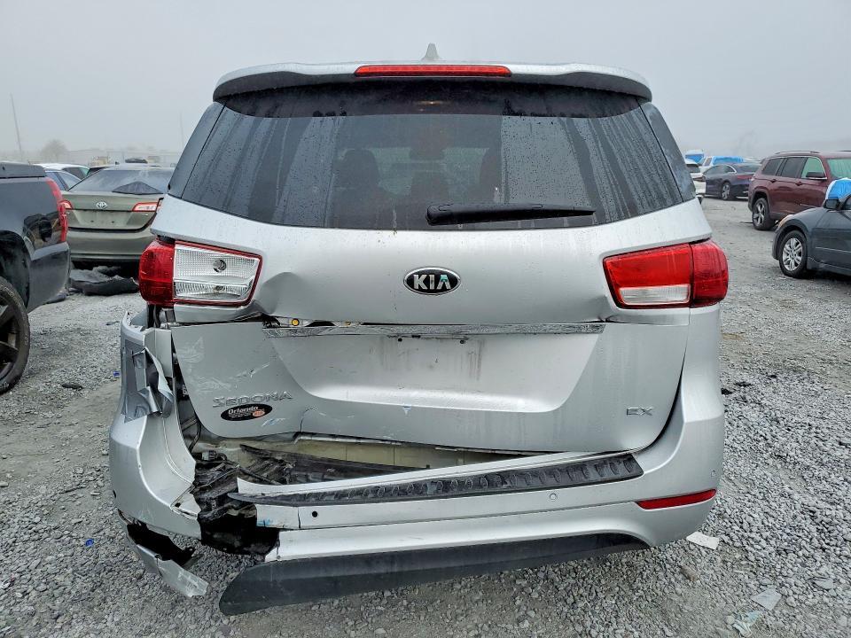 2016 KIA Sedona ex
