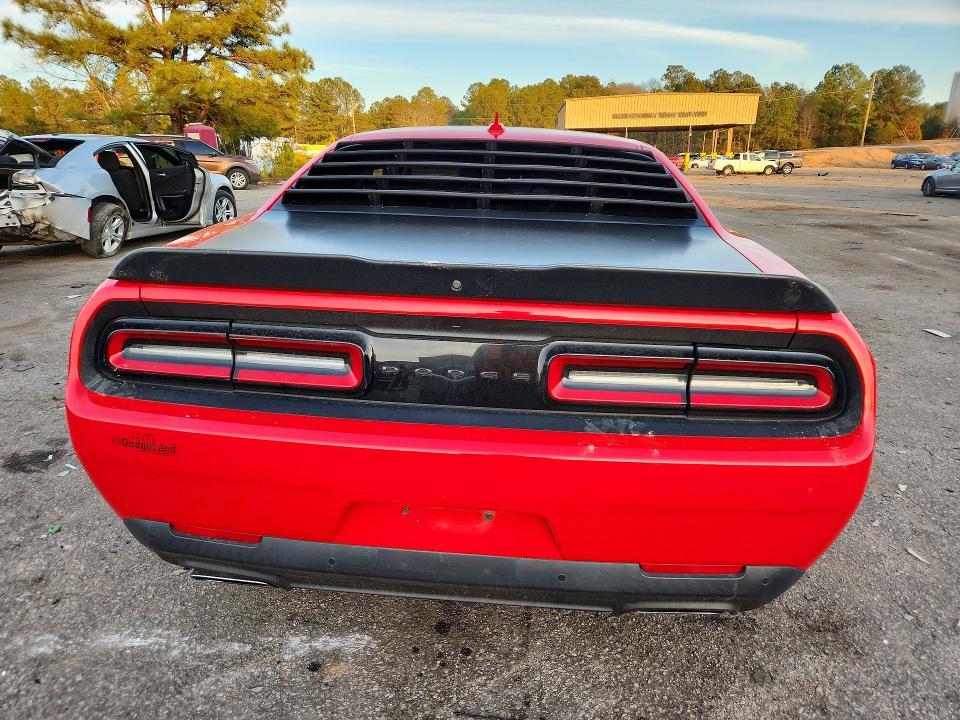 2021 Dodge Challenger r