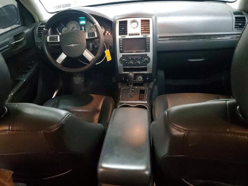 2010 Chrysler 300 s