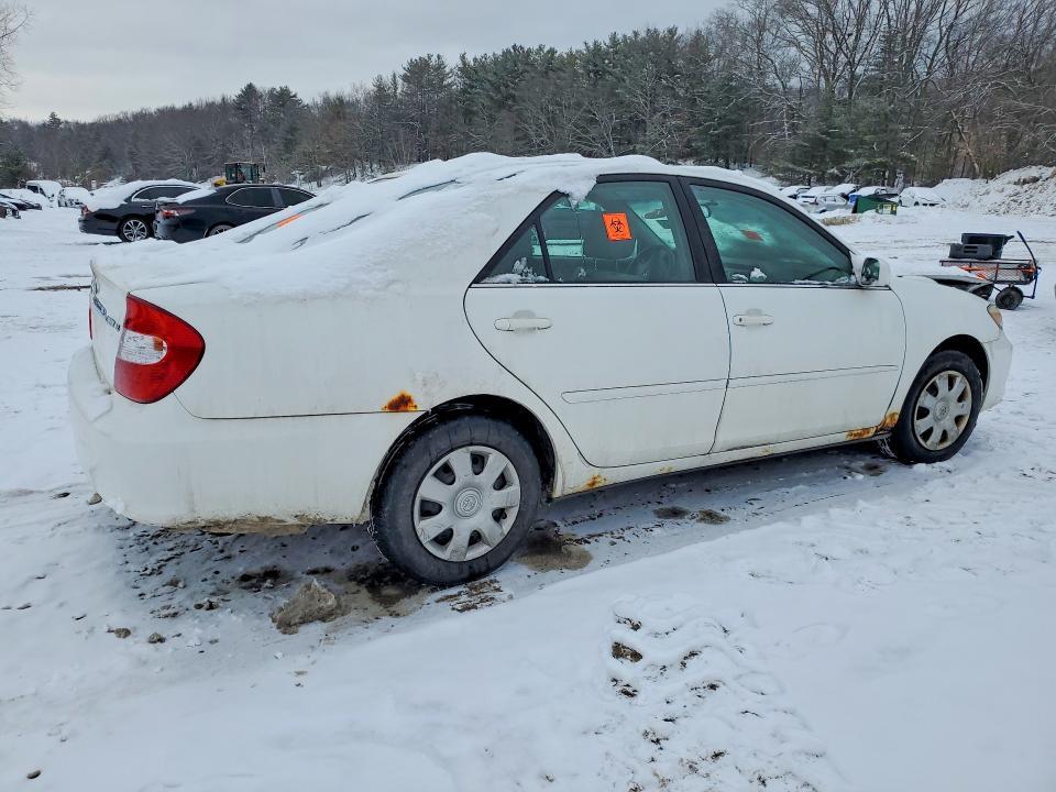 2004 Toyota Camry le