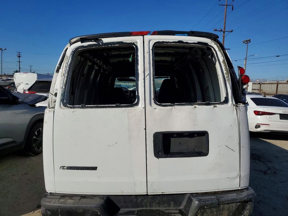 2001 Chevrolet Express 2500 Cargo Delivery Van