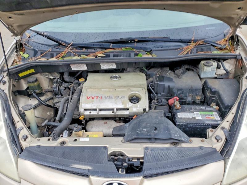 2006 Toyota Sienna le 8 Passenger