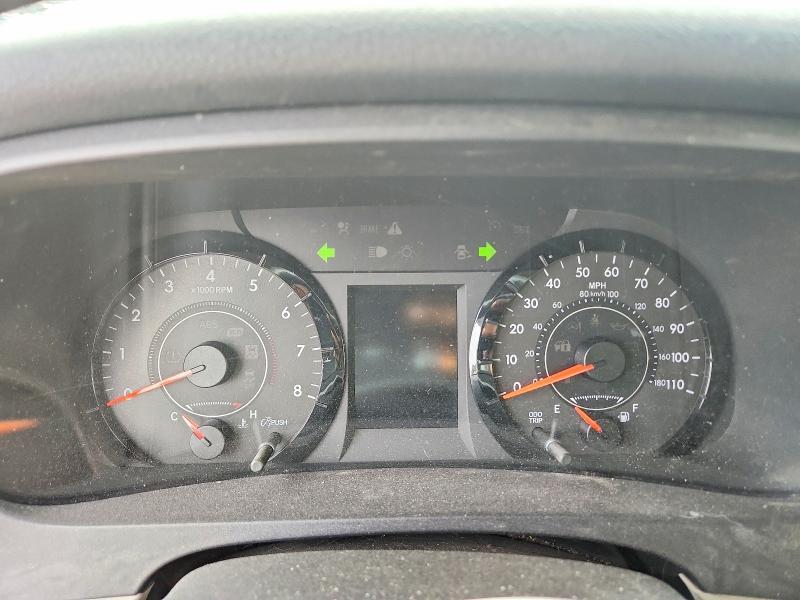 2016 Toyota Sienna le 8 Passenger