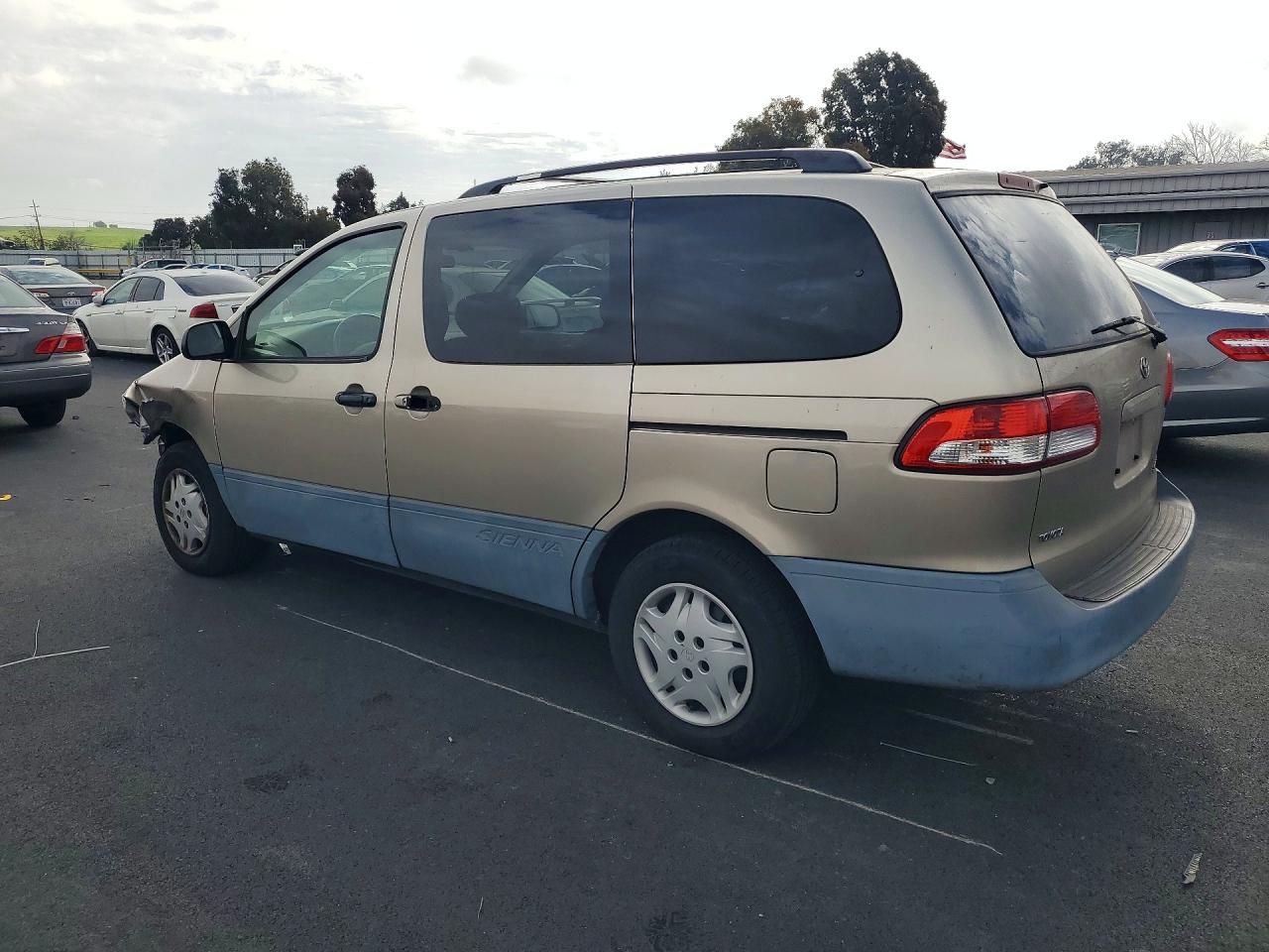 2003 Toyota Sienna ce