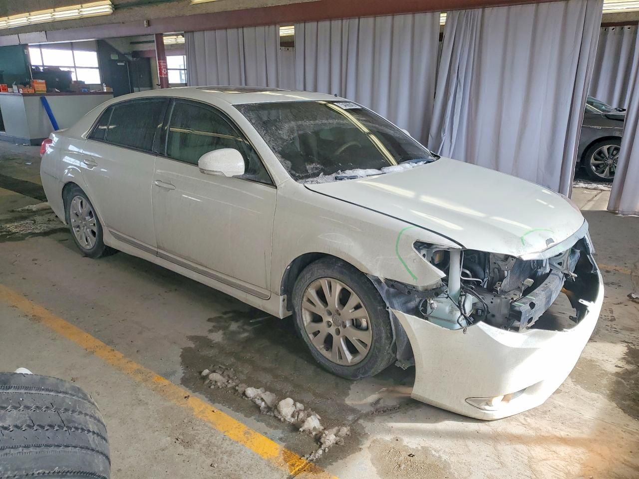 2011 Toyota Avalon Base