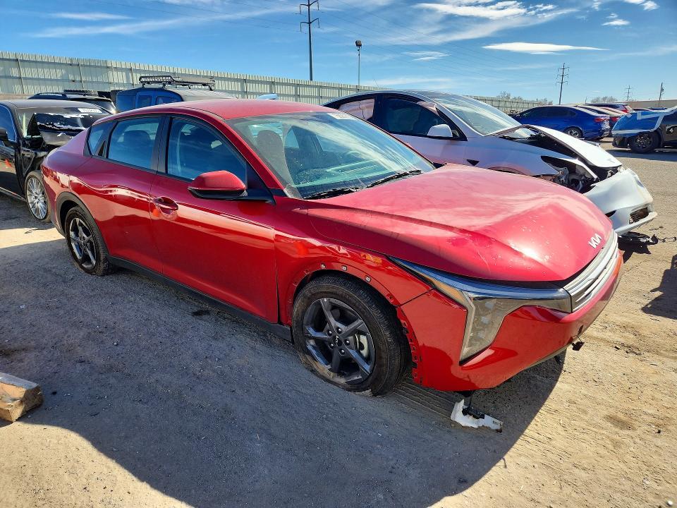 2025 KIA K4 lx