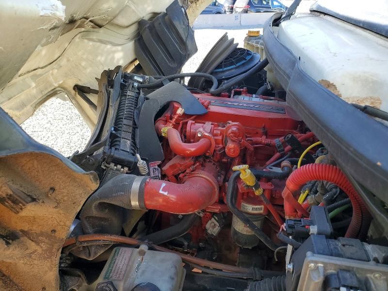 2020 Freightliner M2 106 MED-BOX Truck