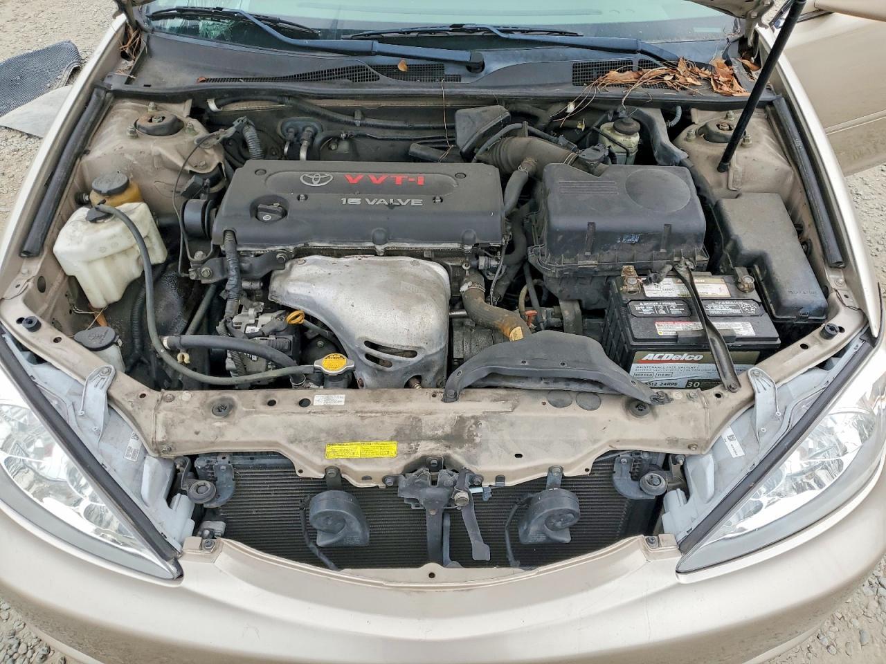 2004 Toyota Camry le