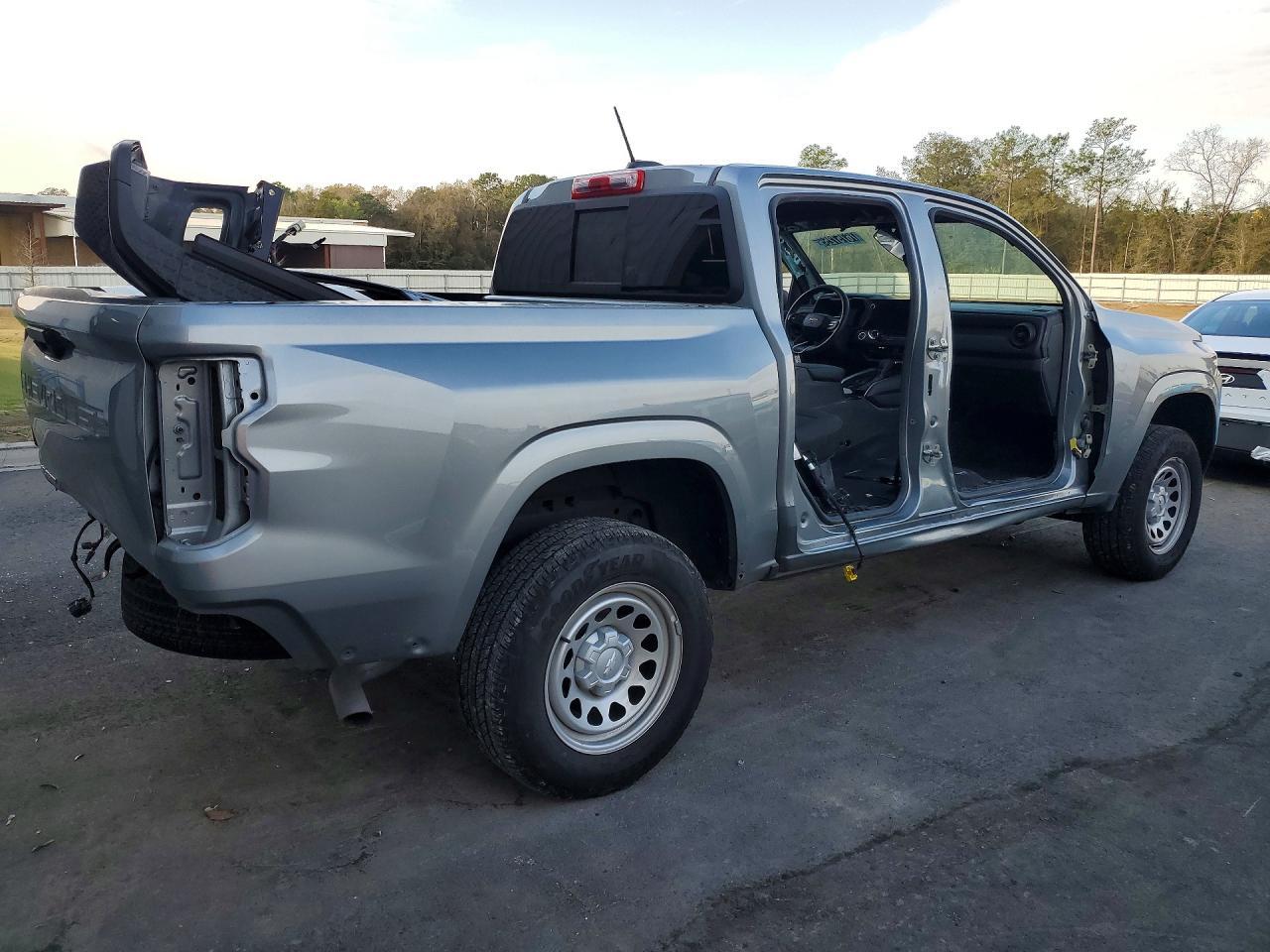 2025 Chev Colorado