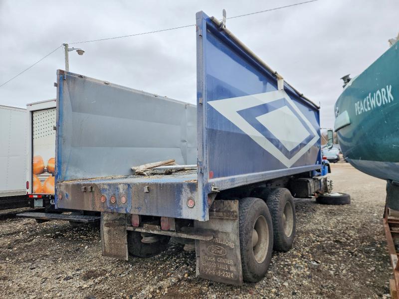 2000 Freightliner FL80