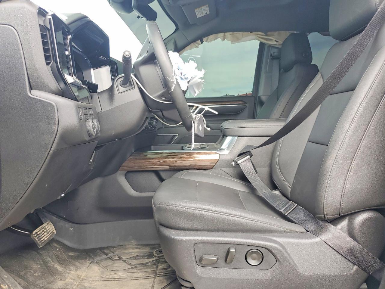 2026 Chevrolet Silverado K3500 LT