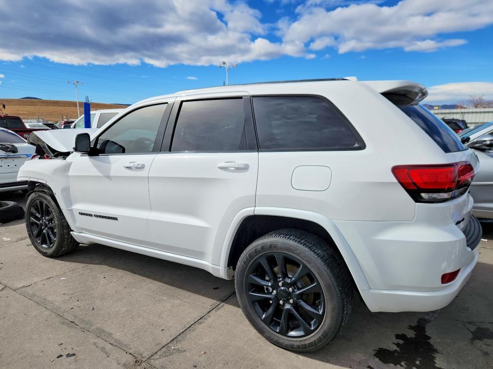 2020 Jeep Grand Cherokee Laredo