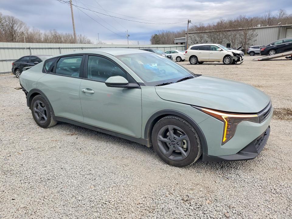 2025 KIA K4