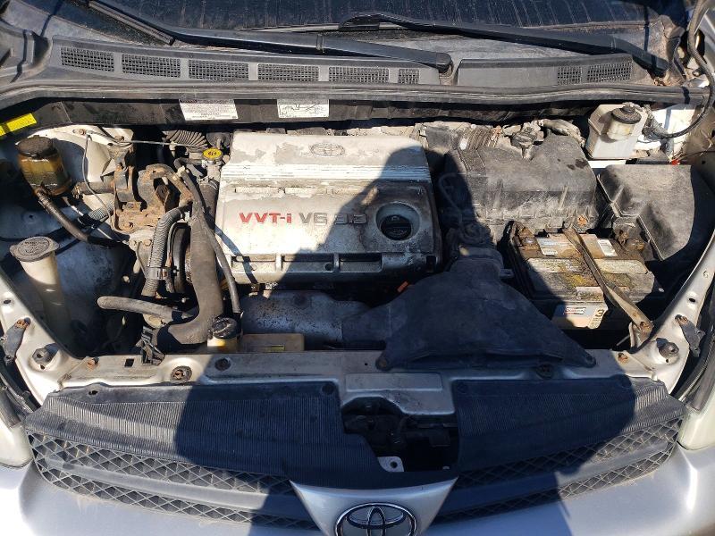 2004 Toyota Sienna xle 7 Passenger