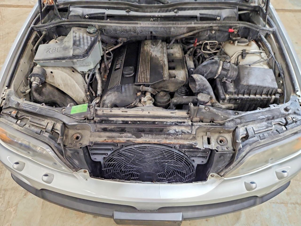 2004 BMW X5 3.0i