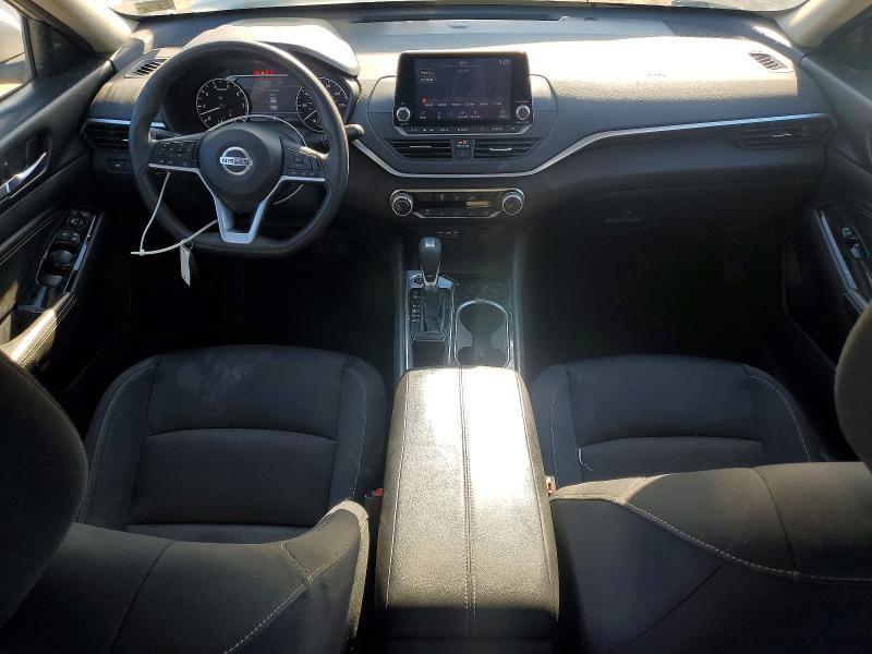 2021 Nissan Altima sv