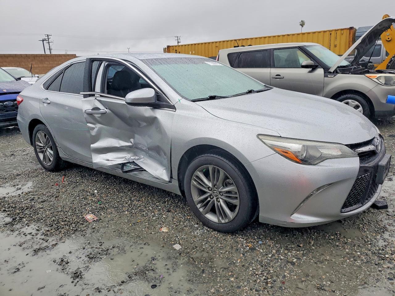 2015 Toyota Camry le