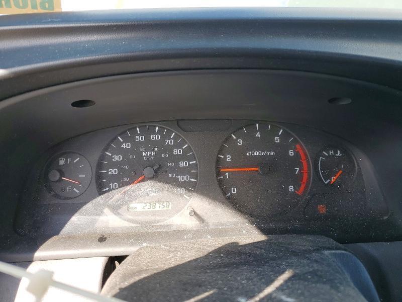 2000 Nissan Frontier XE