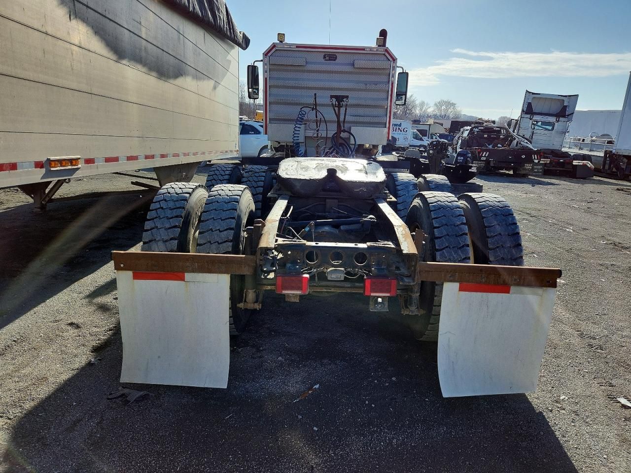 2013 International LF697 Semi Truck